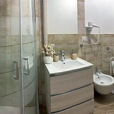 La Soffitta Di Emmasofia Bed & Breakfast 4*